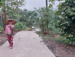 Warga Apresiasi Pembangunan Jalan Rabat Beton yang Sukses di Bangun Pemdes Kujangjaya