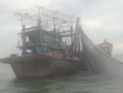 Ancaman konflik di Laut Cina Selatan terhadap kedaulatan Indonesia. 
