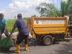 Respons Cepat DLH Deli Serdang, Sampah di Jalan Pusaka Dibersihkan Tuntas oleh Kecamatan Percut Sei Tuan