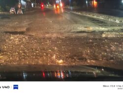 Jalan Rusak Parah di Akses Masuk Tol Semayang, Potret Ketidakpedulian yang Membahayakan Nyawa