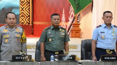 Danrem 031/WB Hadiri Rapat Evaluasi Karhutla di Provinsi Riau
