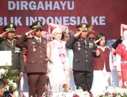 Kapolres Simalungun Bersama Ketua Bhayangkari Hadiri Khidmat Upacara HUT RI Ke-80, Wujudkan Persatuan dalam Kemerdekaan