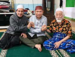 Tokoh Banten, Abuya Muhtadi Beri Dukungan dan Doa kepada Apotek Gama