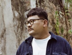 Nuh Tuangkan Cerita Nyata Cintanya Bersama Sang Istri dalam lagu “Simpan Dulu Rindu”