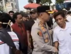 Kombes Calvijn bersama Polwan Polda Sumut Humanis Pengamanan Unras di Kantor Gubsu 