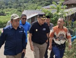 Aksi Solidaritas Keluarga Besar YASPENDHAR Diterima Wakil Bupati Tapsel di Desa Pengkolan Sipirok